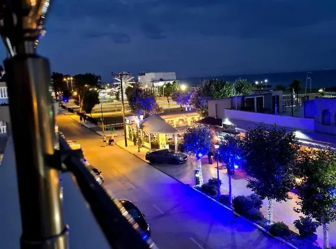 Nera Paralia-seafront With Balcony & Sea Views Paralía