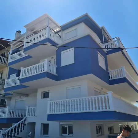 Nera Paralia-apartment With Sea View 아파트